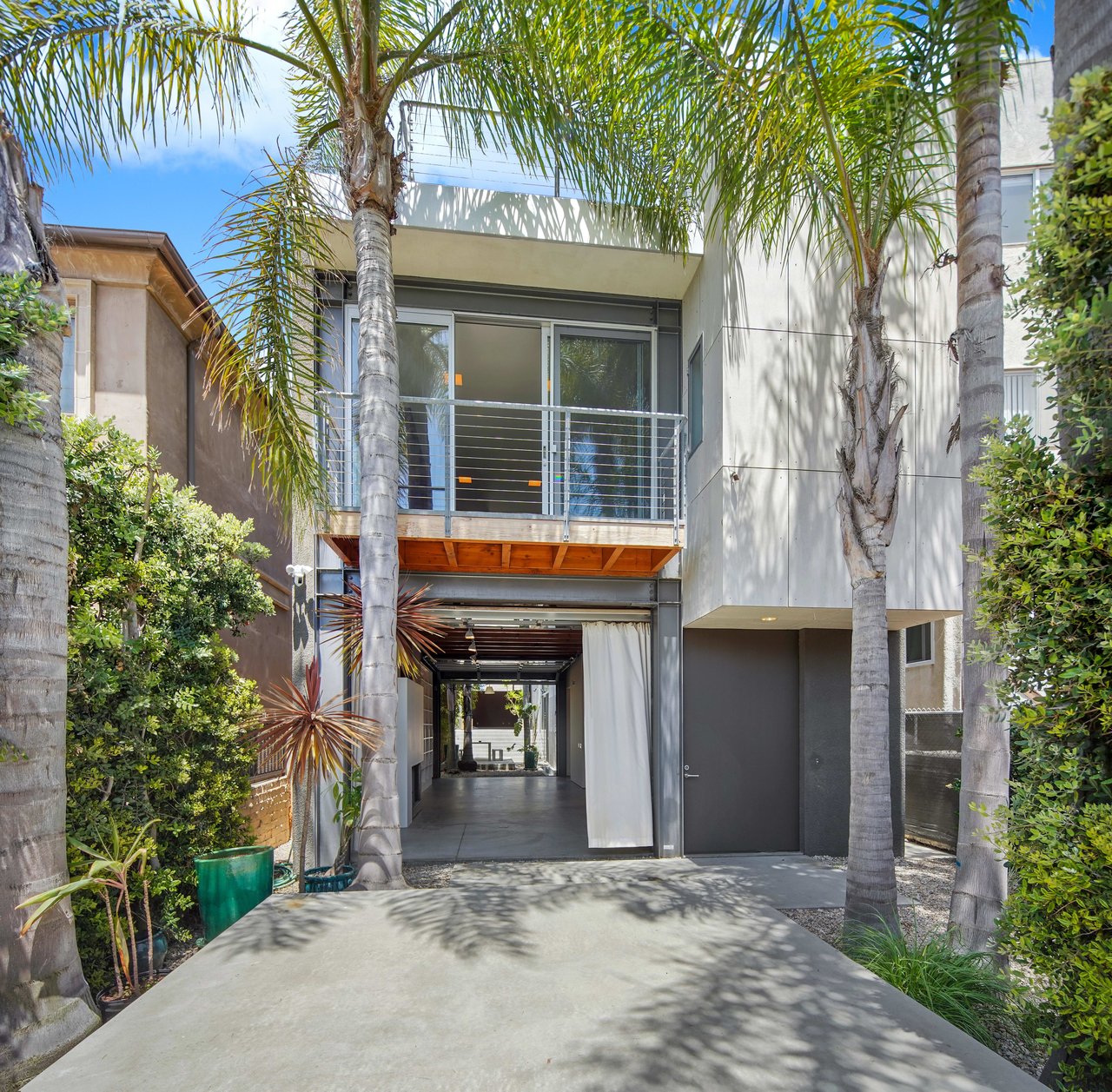 35 Sunset Ave