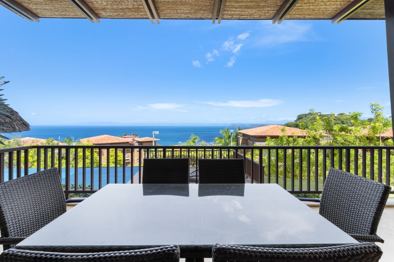 Infinity Pool Oceanview Condo, Papagayo, Guanacaste