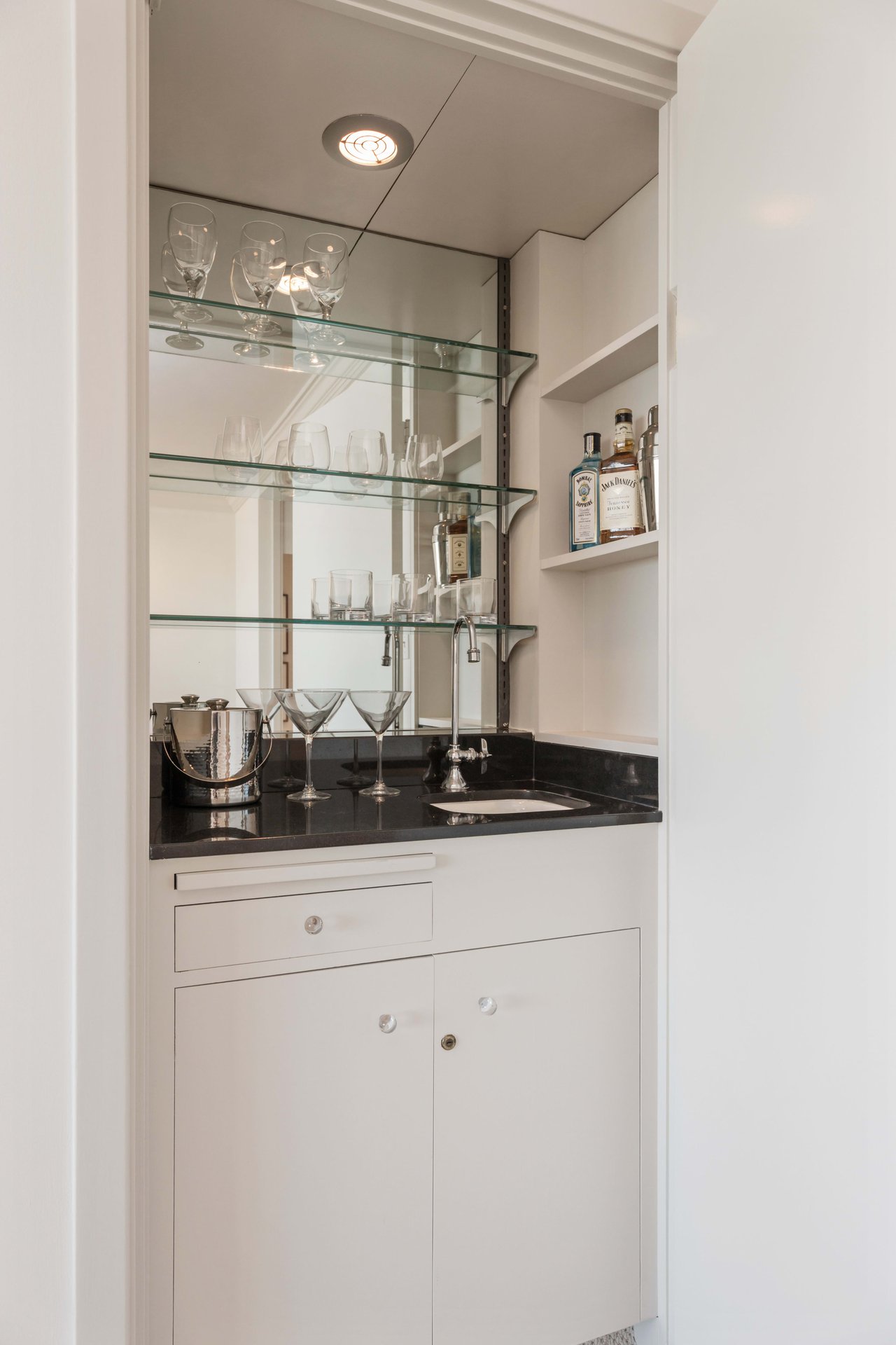 Elegance and Iconic Views on Nob Hill