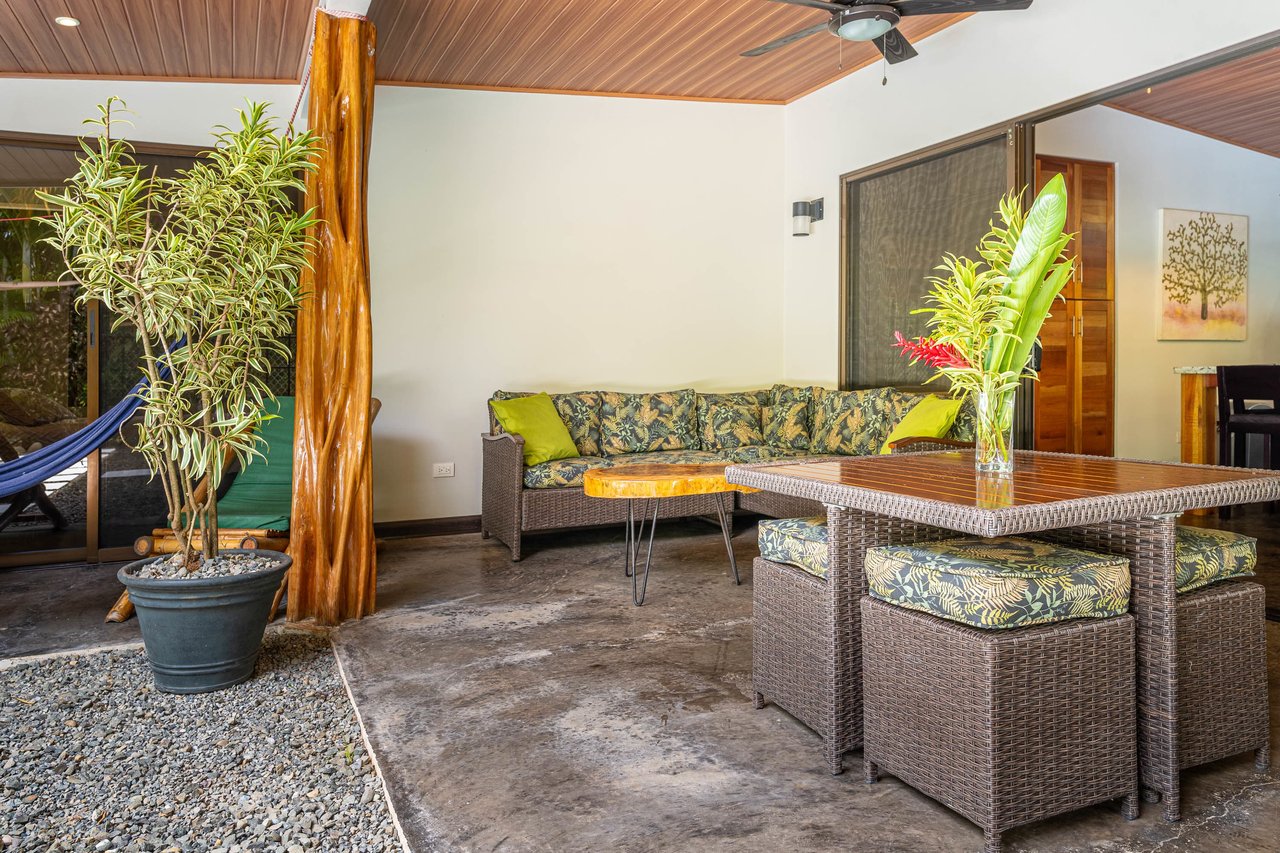 Uvita Garden Villa and Casita, 4 Bedrooms Total, Walking Distance To All