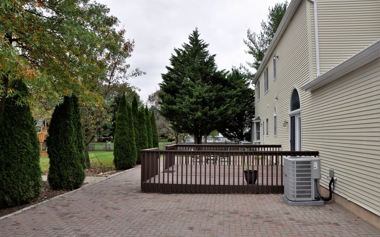 41 MILLBROOK DR