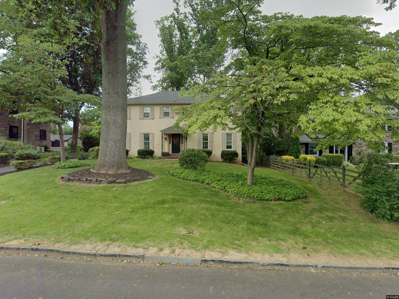 136 FAWN LN