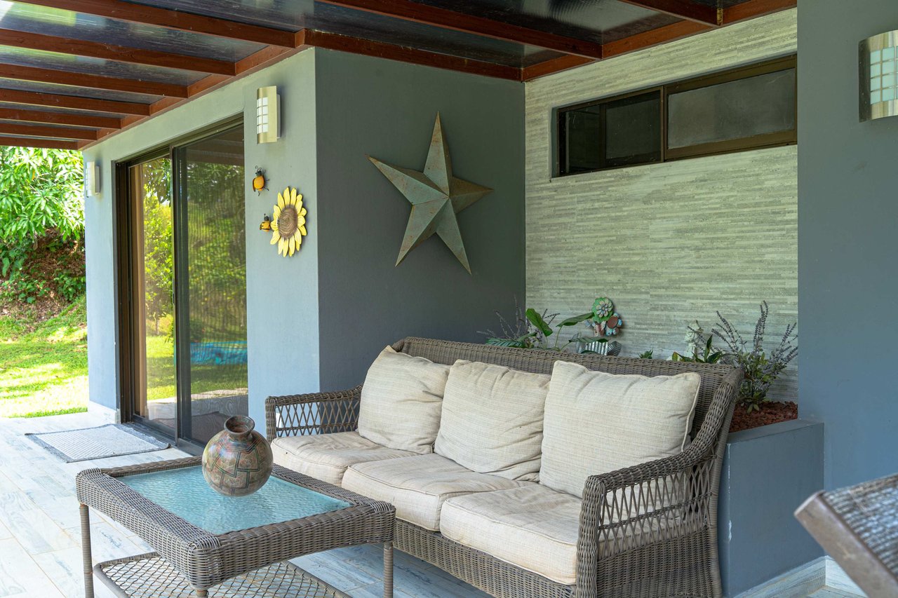 Three home stunning estate close to Quepos