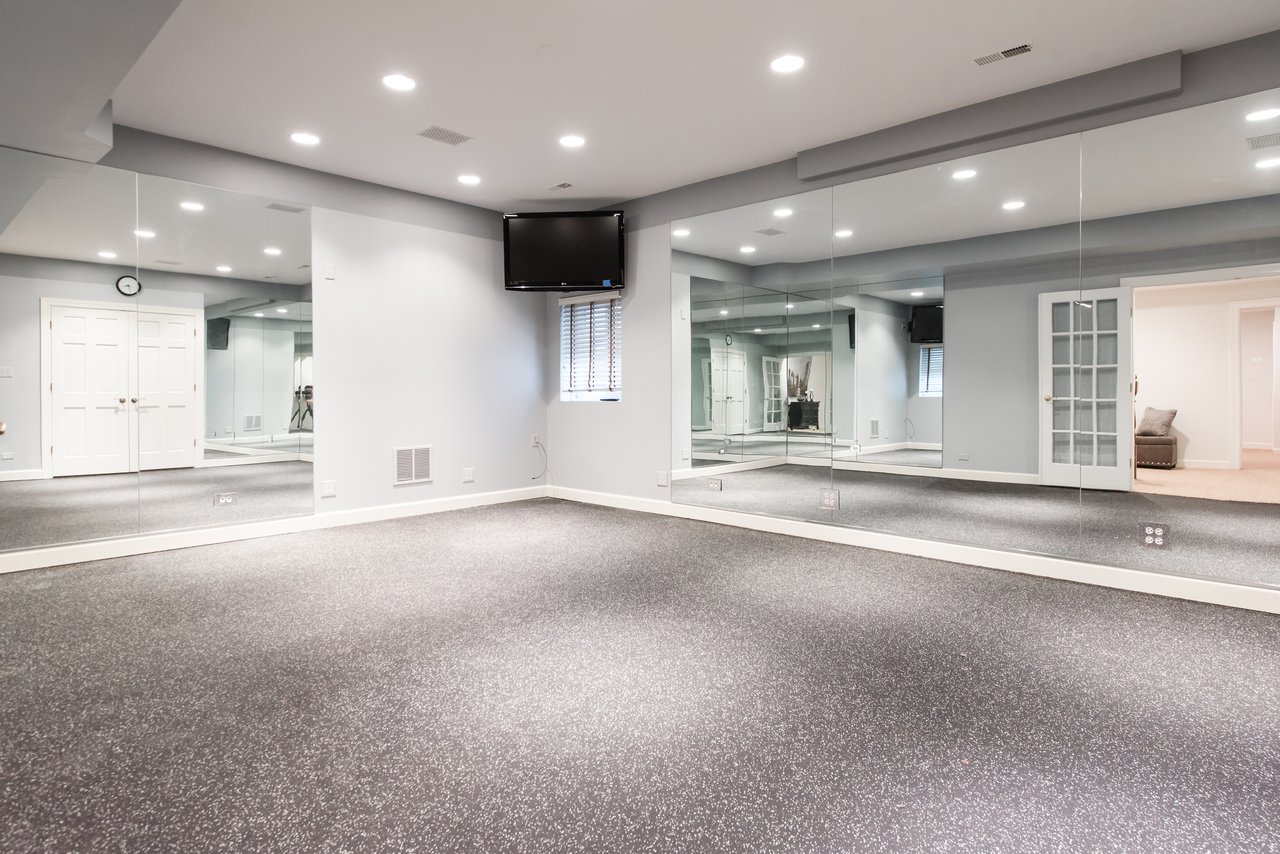 Experience Luxury Living In This Stunning Home