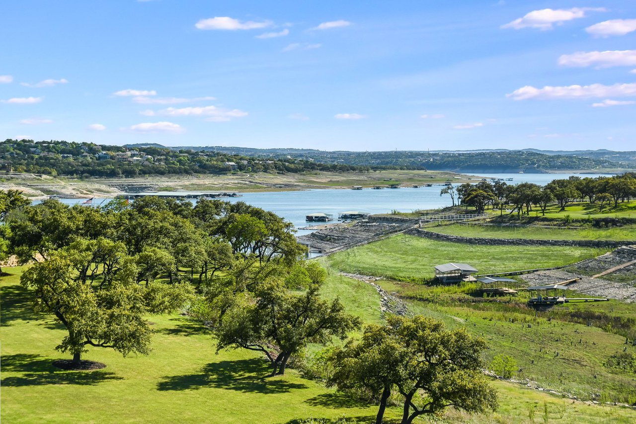 Valentino Cove - Lakefront in the Reserve on Lake Travis 