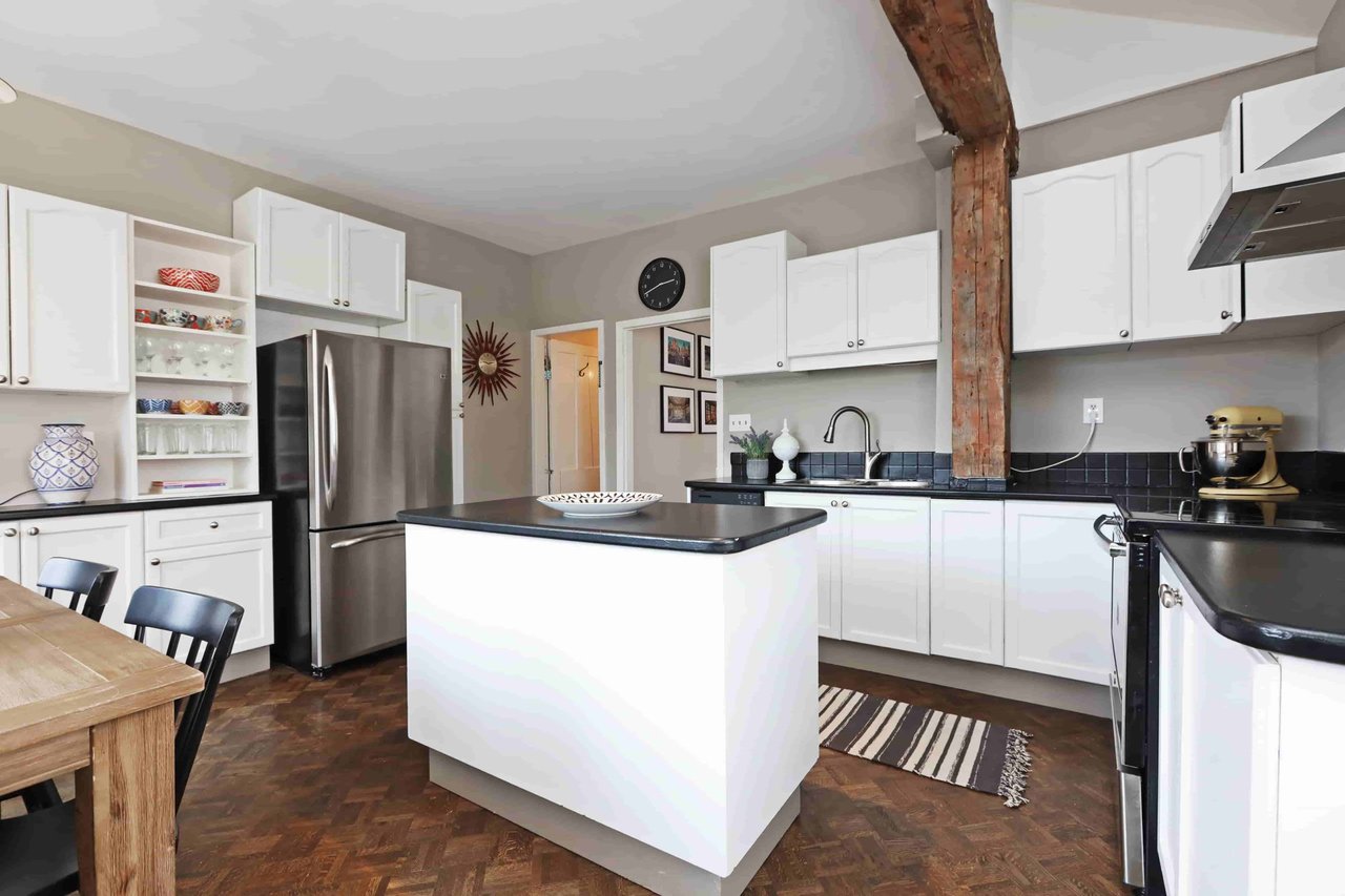 CHARMING DETACHED HOME