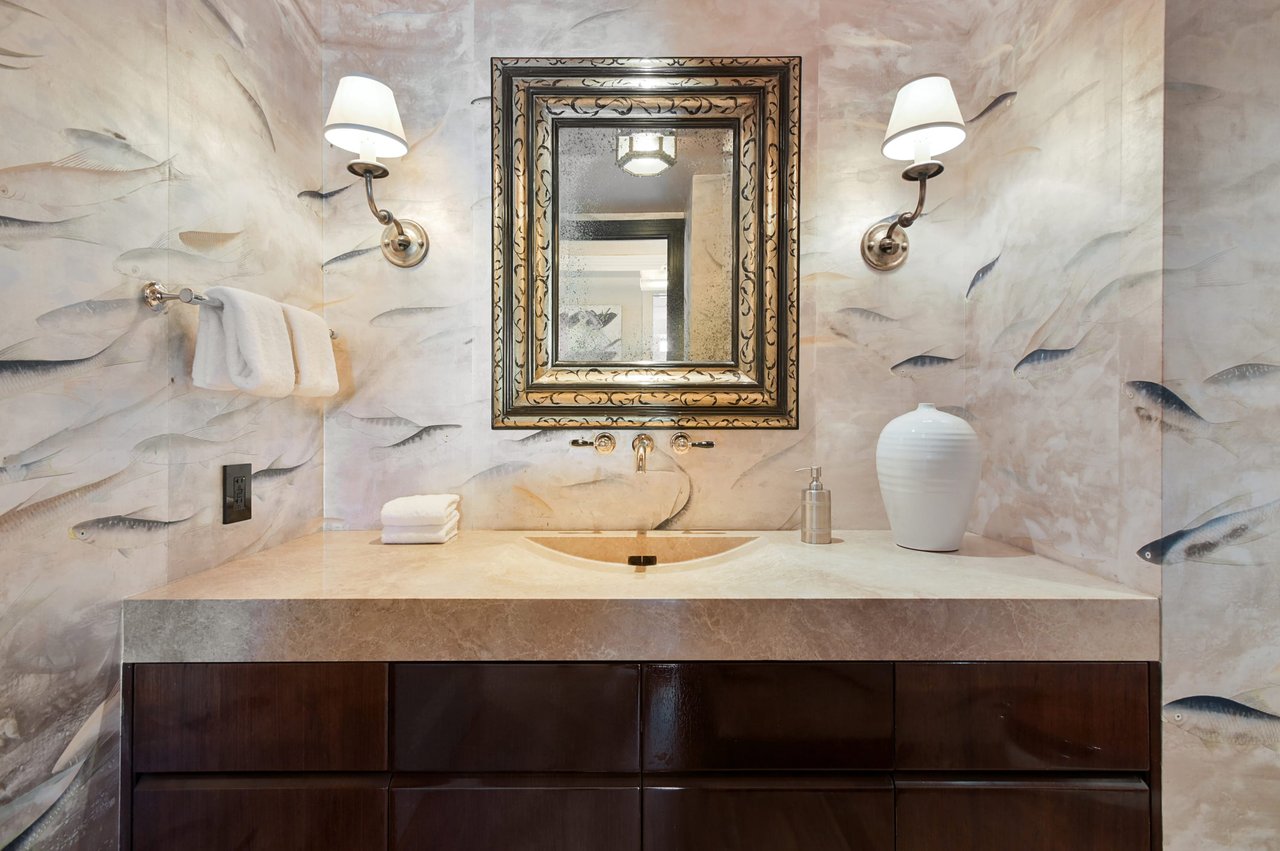 Art Deco Elegance at the St. Regis
