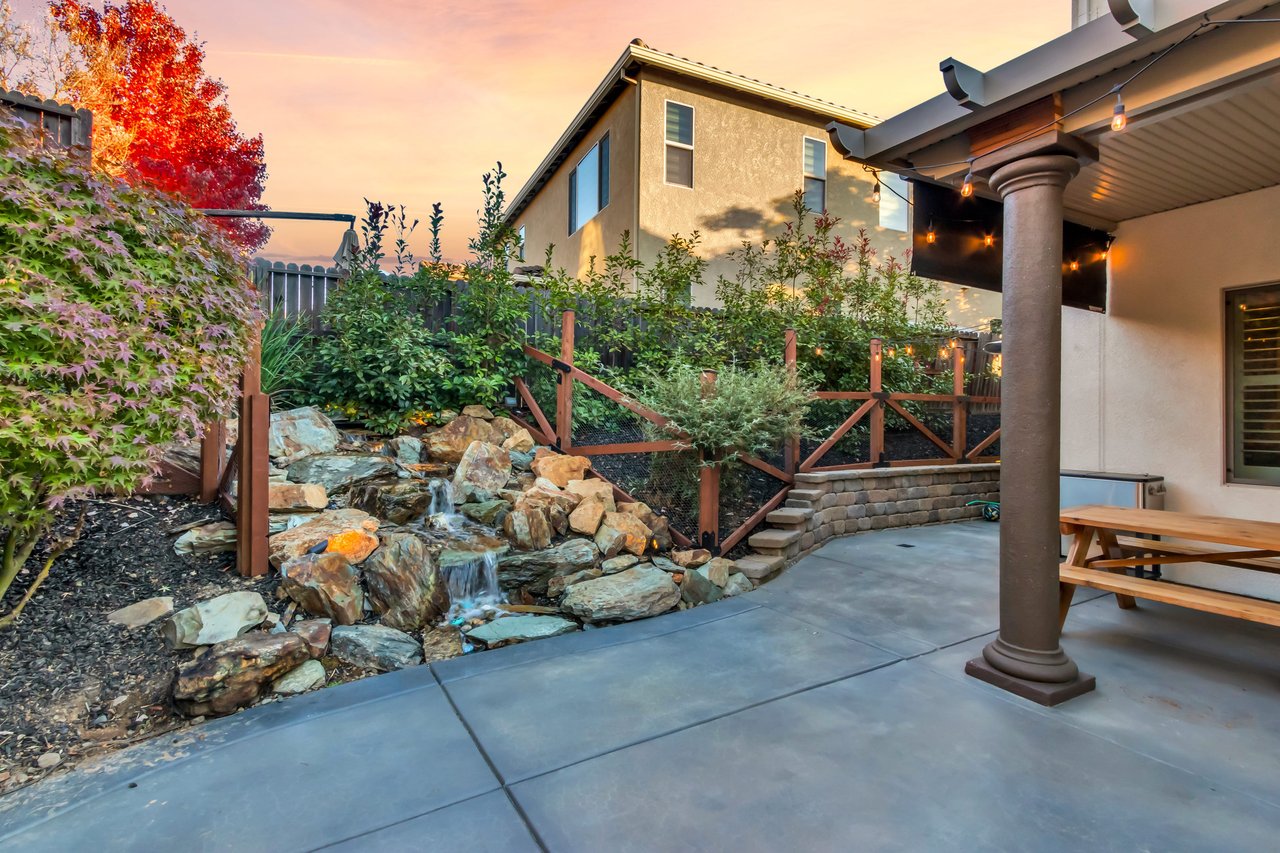 3123 Acorn Glen Way
