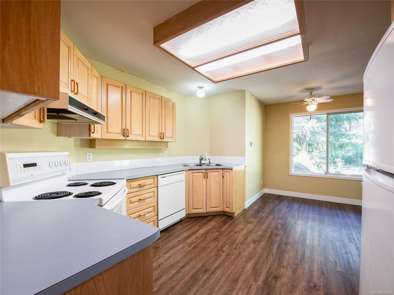 1295 Kopernick Rd