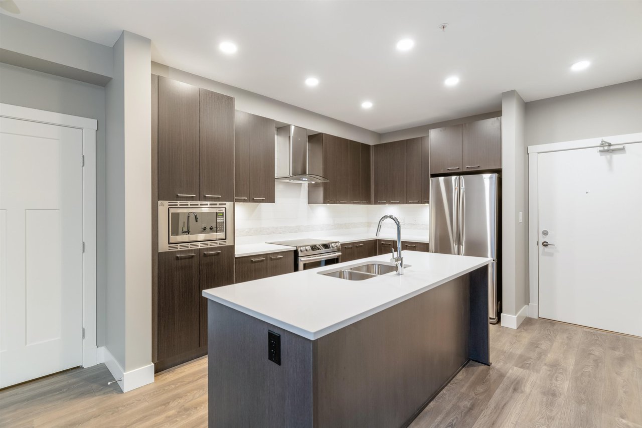 107-4690 Hawk Lane
