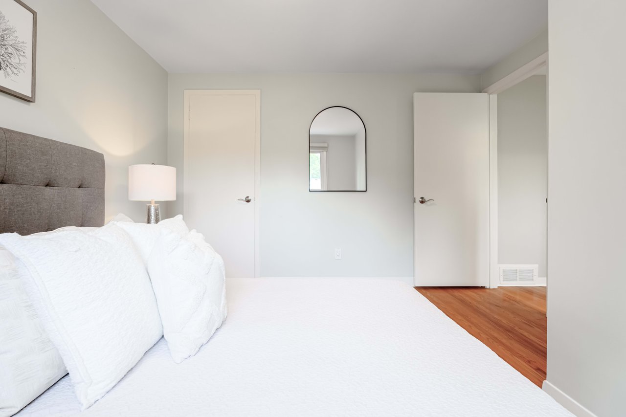 16 Henry Corson Pl