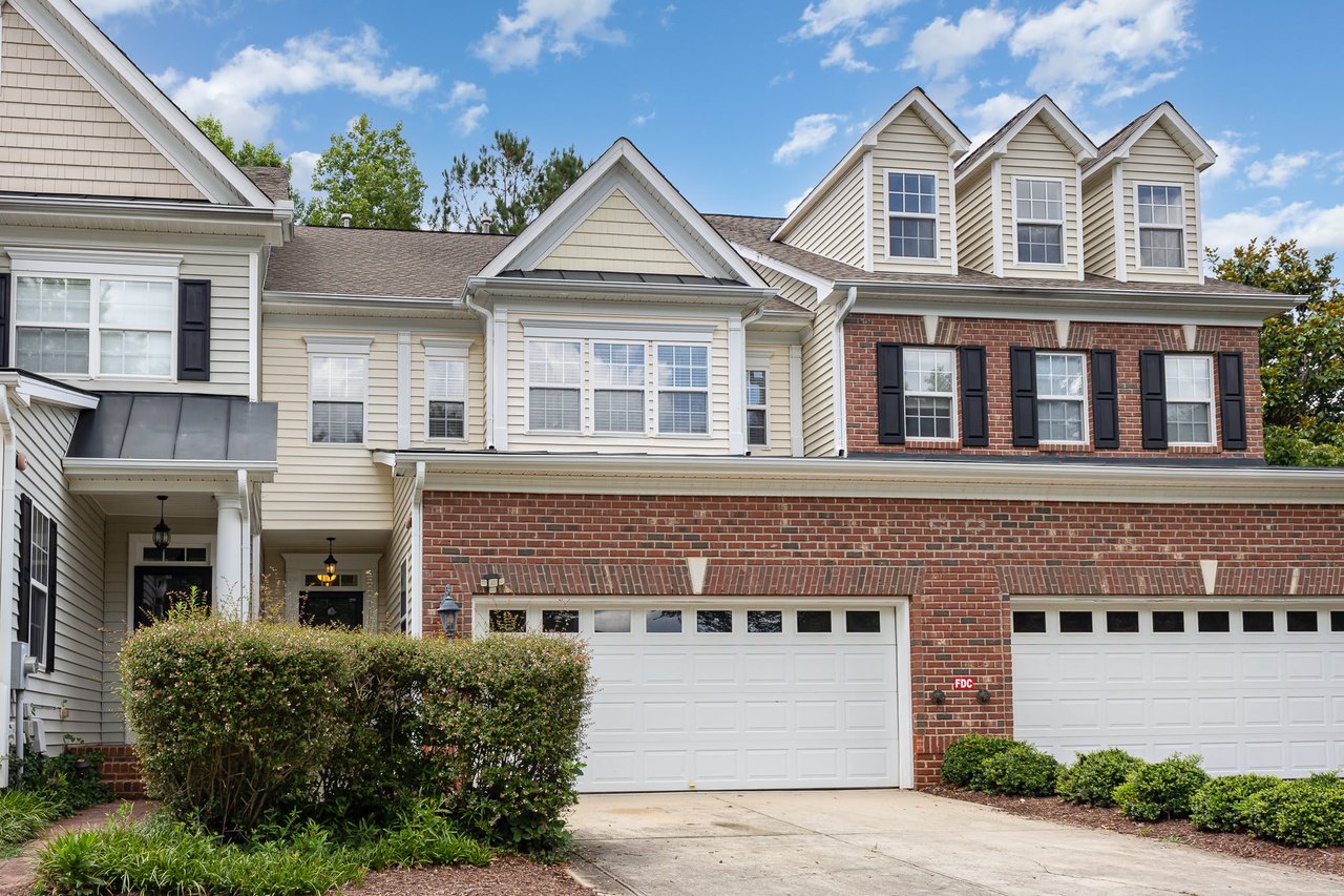 4 Bedroom Townhome in Lake Hogan Farms