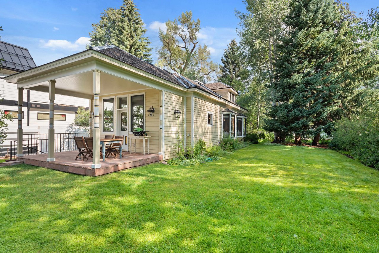 Prestigious West End Neighborhood in Aspen 