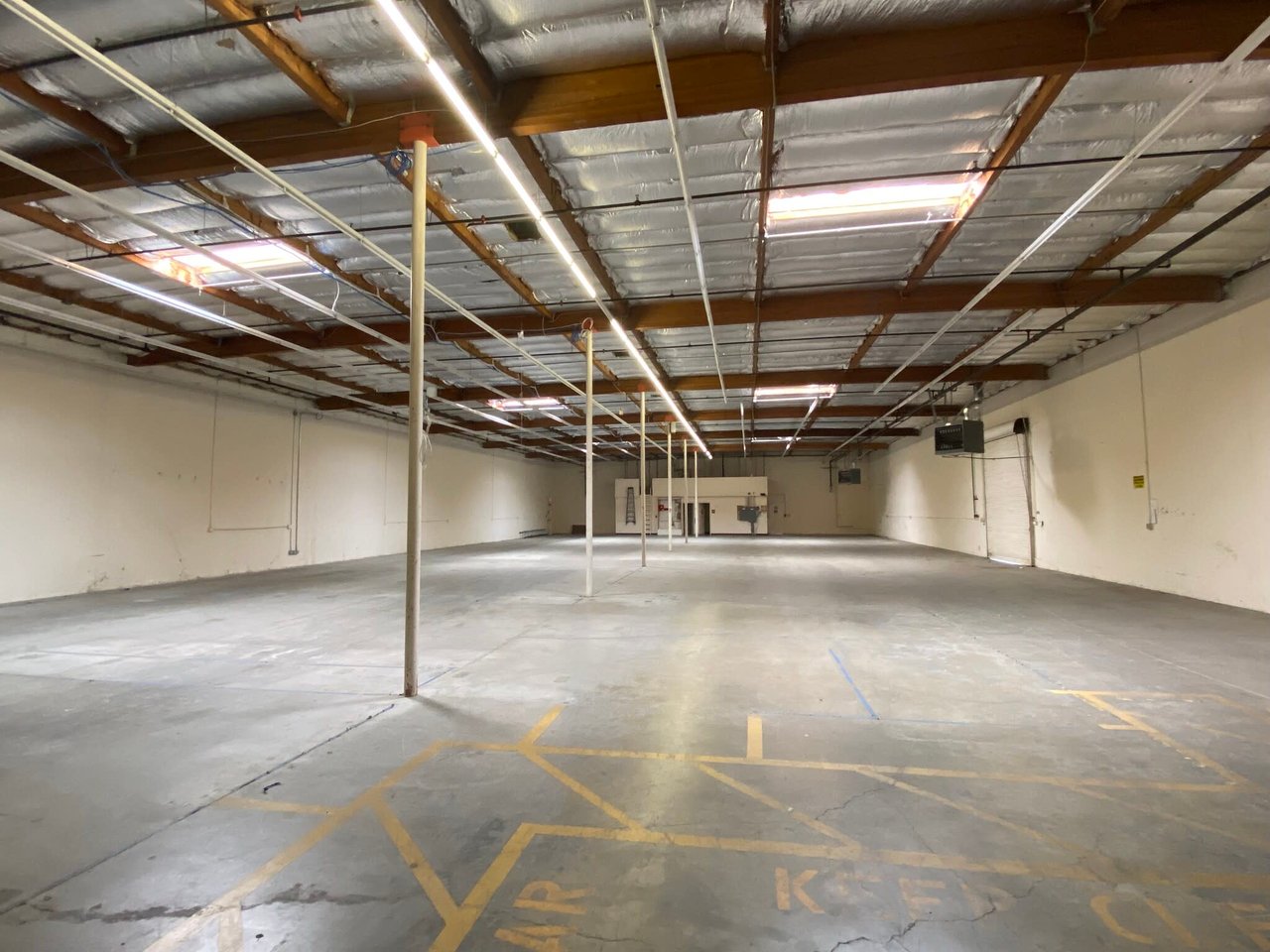 Rare 11K SF Industrial Owner-User Opportunity