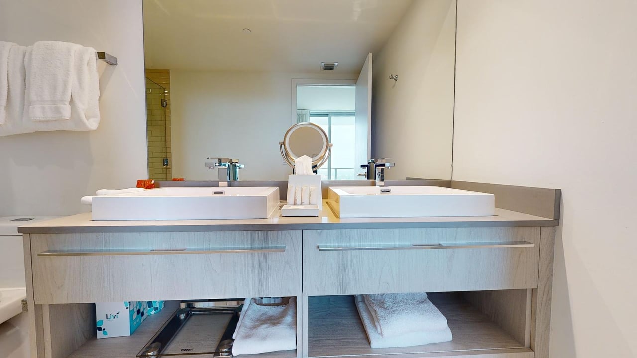 4010 S Ocean Drive 1006