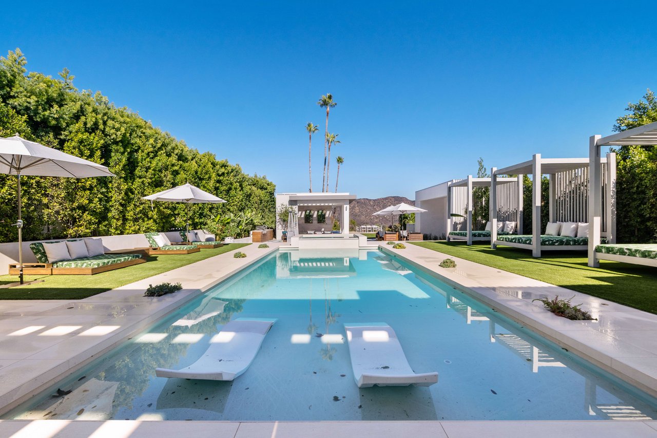 The Apex HH | 7115 Macapa Drive