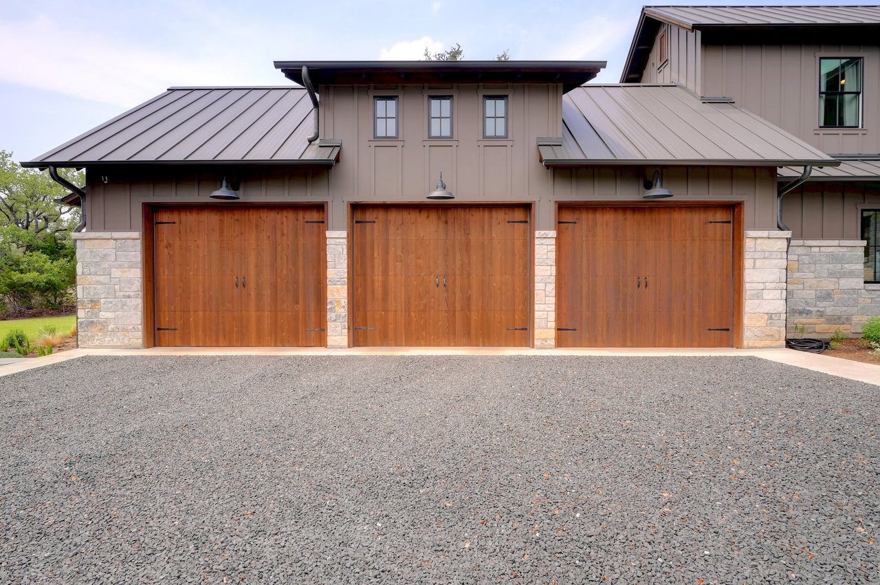 Luxury estate in Dripping Springs near Camp Lucy