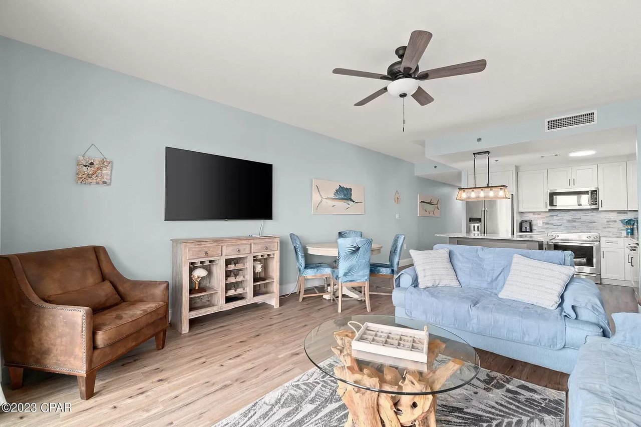 9902 S Thomas Drive Unit 1028
