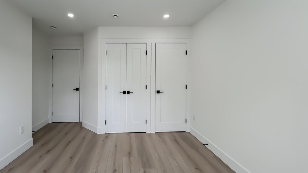 8020 19th Ave