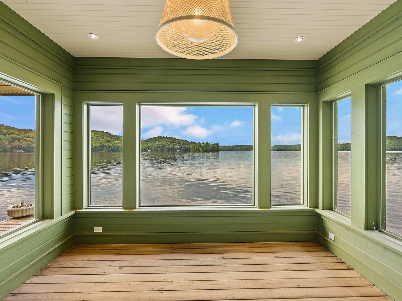 Hwy 117, Dorset, Lake of Bays, ON