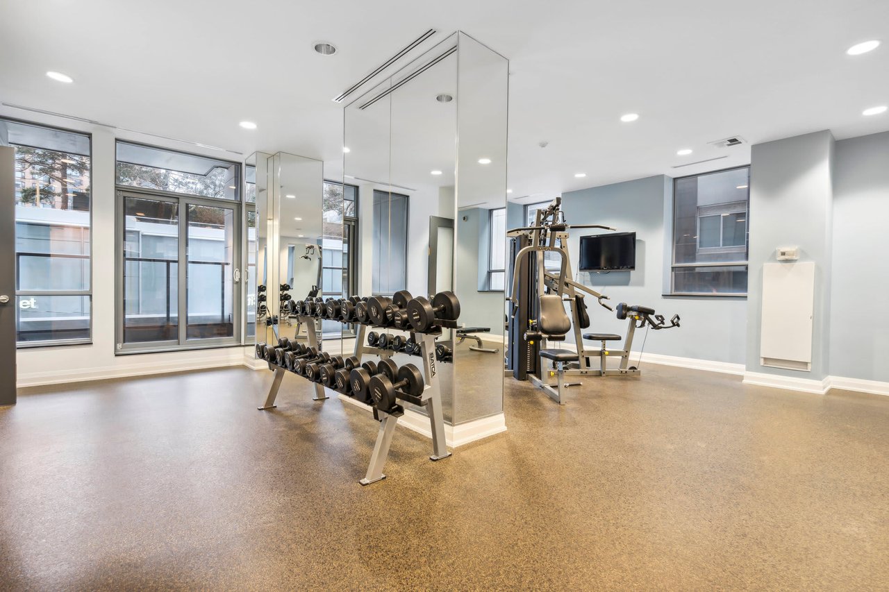 21 Balmuto Street #1502