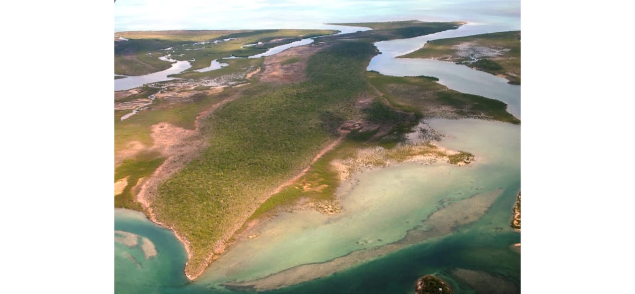 Big Bullard Cay, Southwest of Great Exuma, Exuma Cays