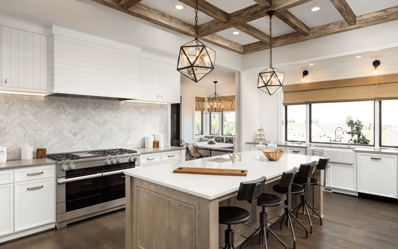 How Many Real Estate Agents Work In Arlington?