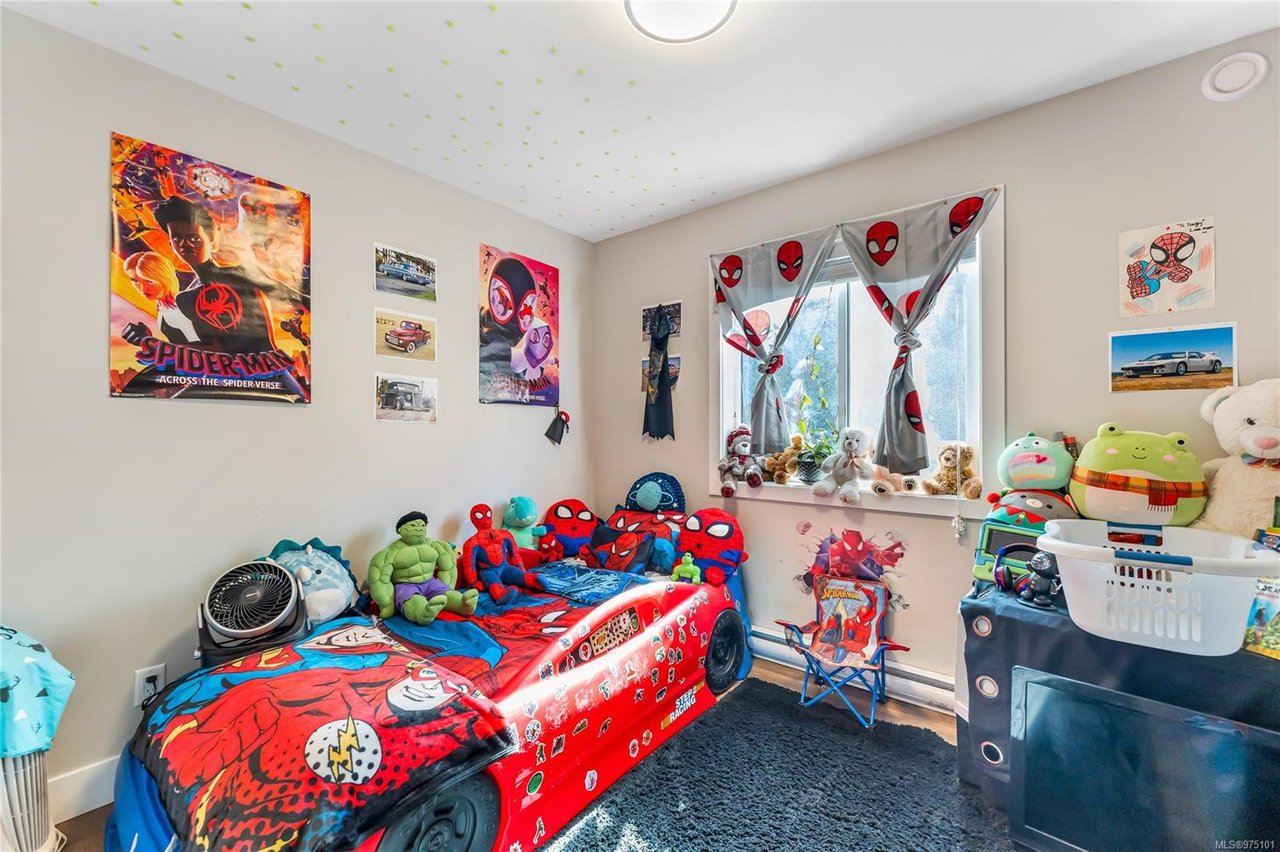 297 Lone Oak Pl