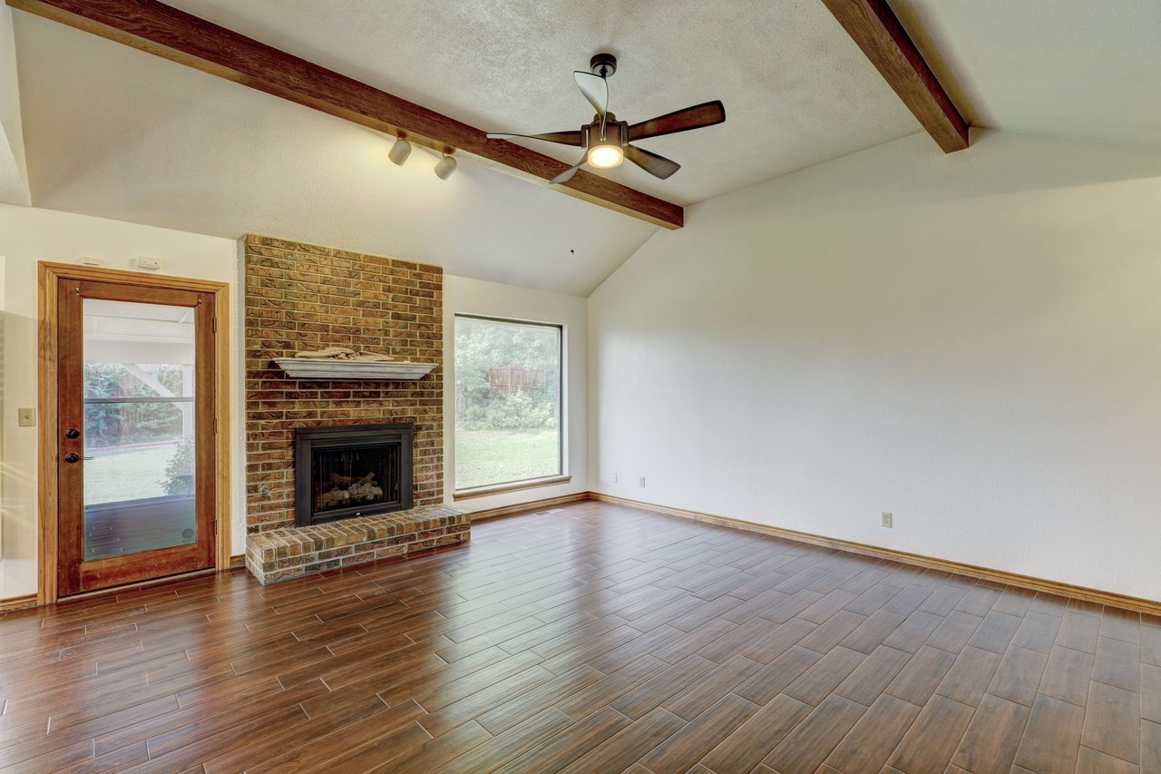 1205 Windsor Place