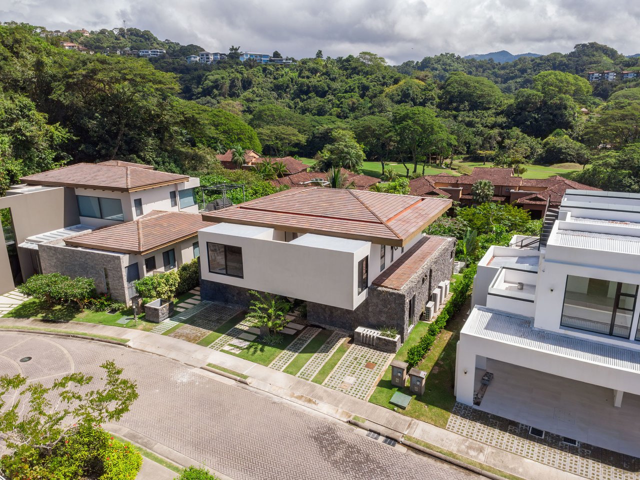 Tropical Modern Coastal Estate, Los Suenos, Puntarenas