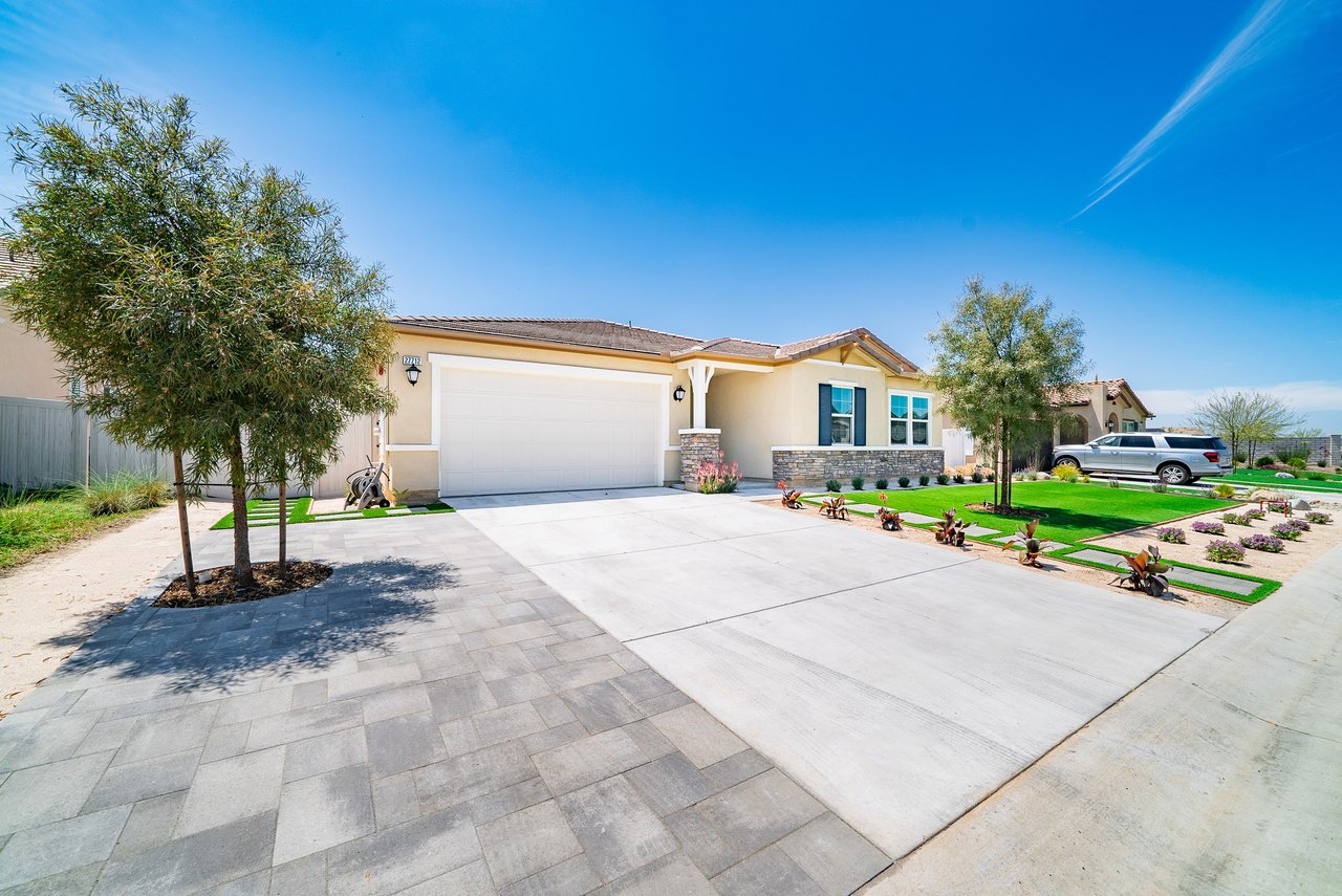 Welcome To 27712 Evergreen Way in Valley Center, CA