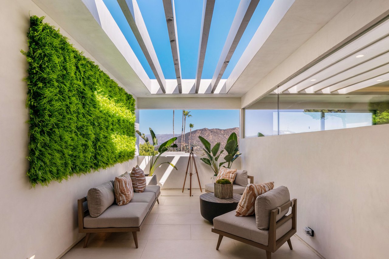 The Apex HH | 7115 Macapa Drive