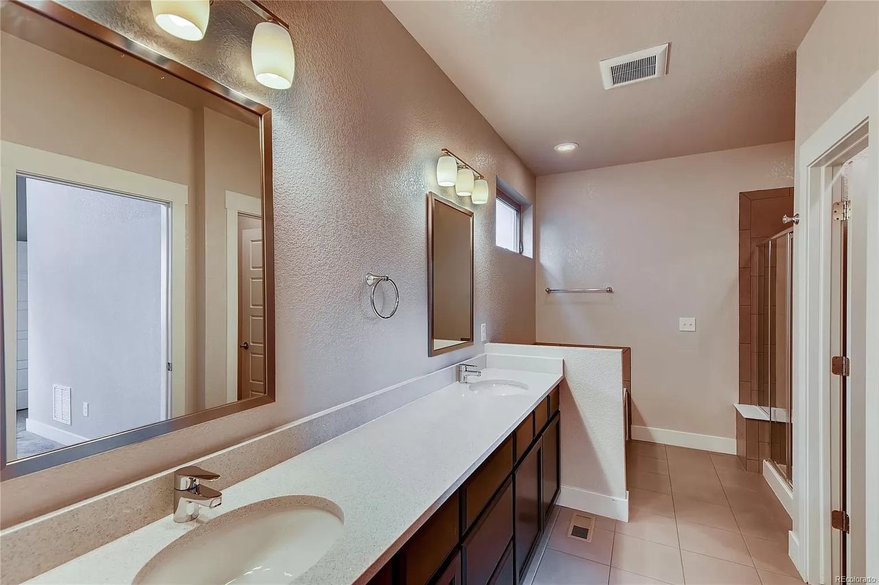 5443  Uinta Way