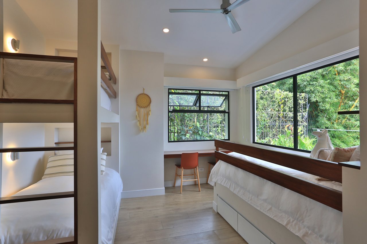 Remodeled Contemporary View Home, Escazu, San Jose