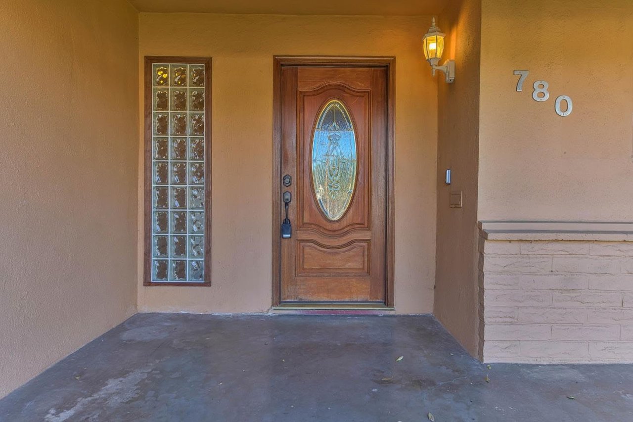 780 Saratoga Dr