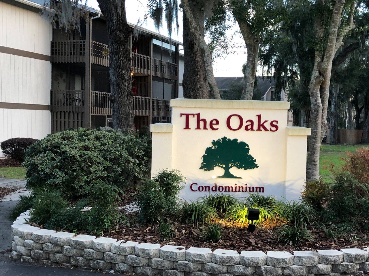 The Oaks Condominiums