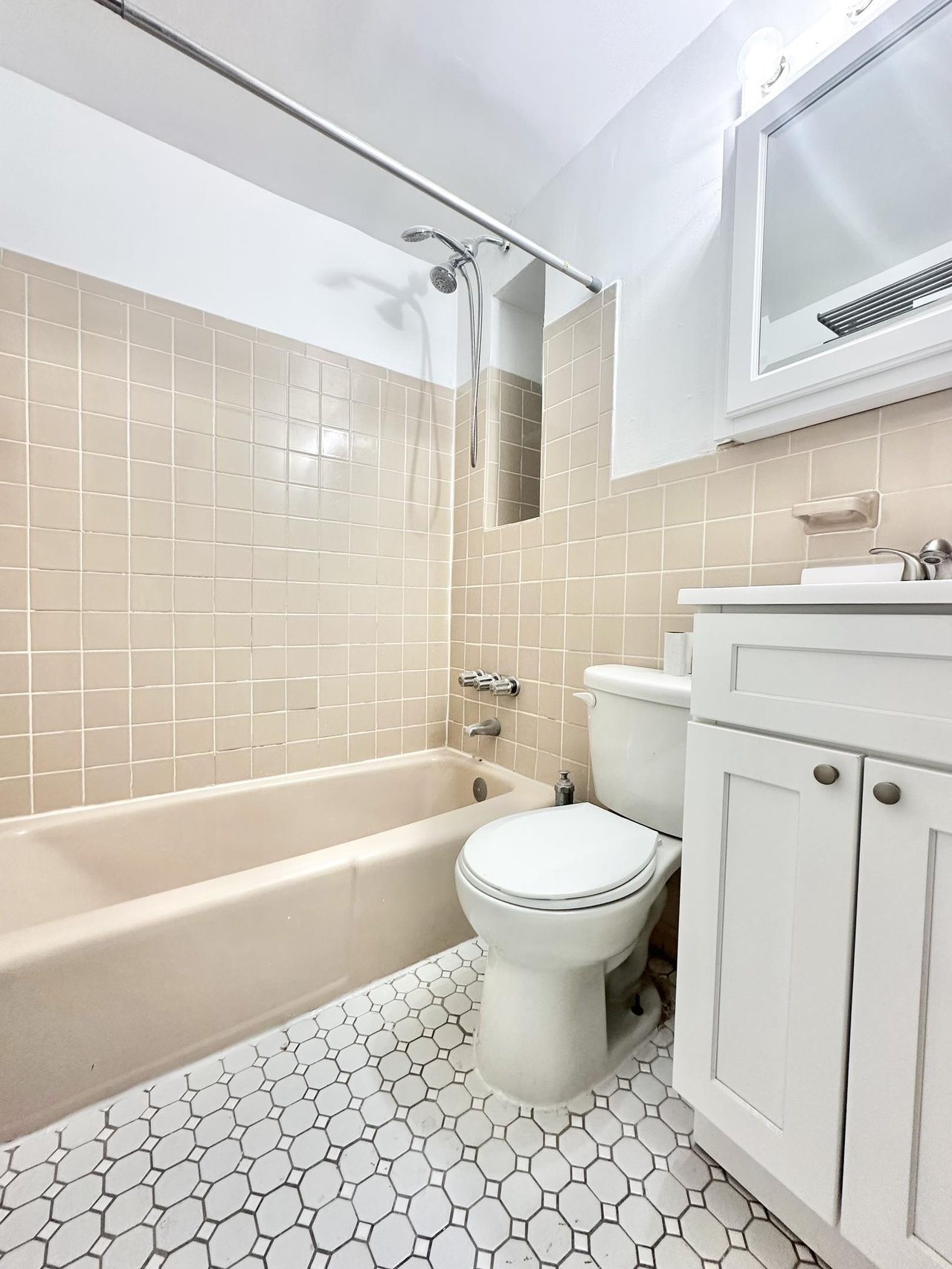 306 East 93rd Street, Apt 3-C