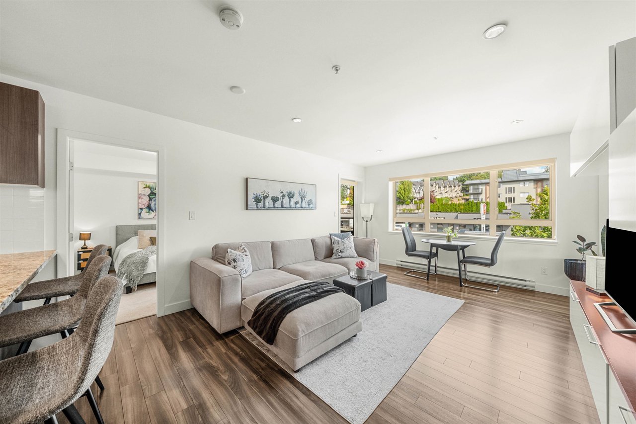 201-5688 Hastings Street, Burnaby