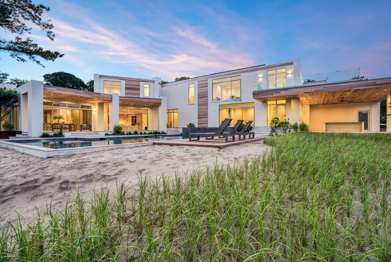 A 7-Acre Architectural Retreat for Sale in Amagansett