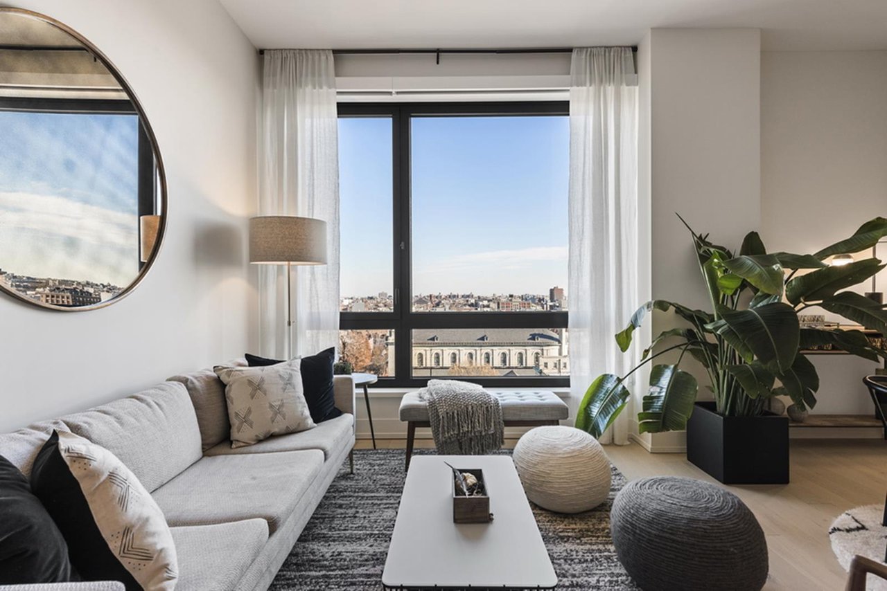 550 Vanderbilt Ave. Unit: 1202