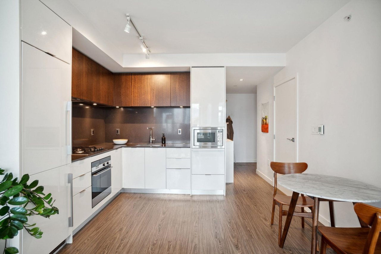 504-209 E 7th Ave