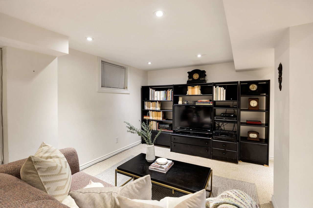 36 Hunt Club Dr