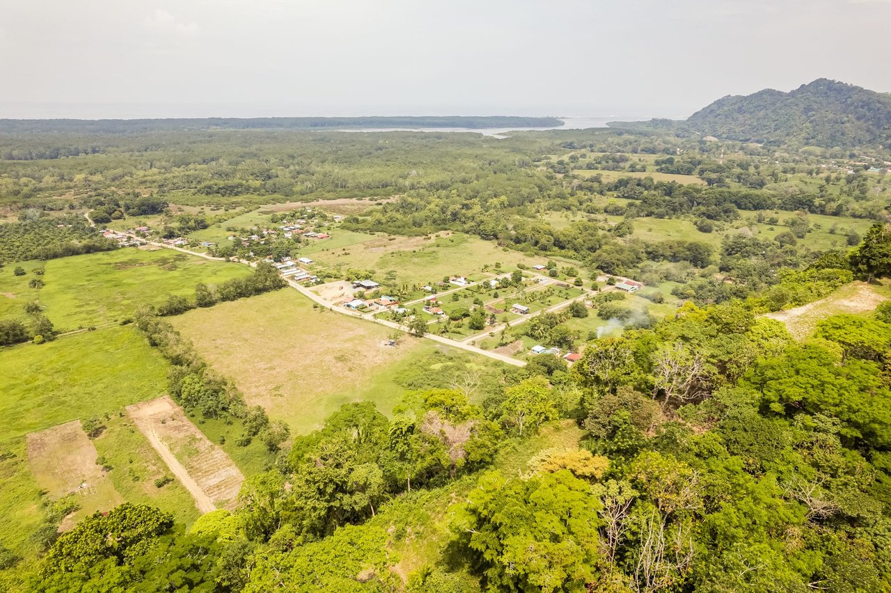 Stunning ocean views & great investment