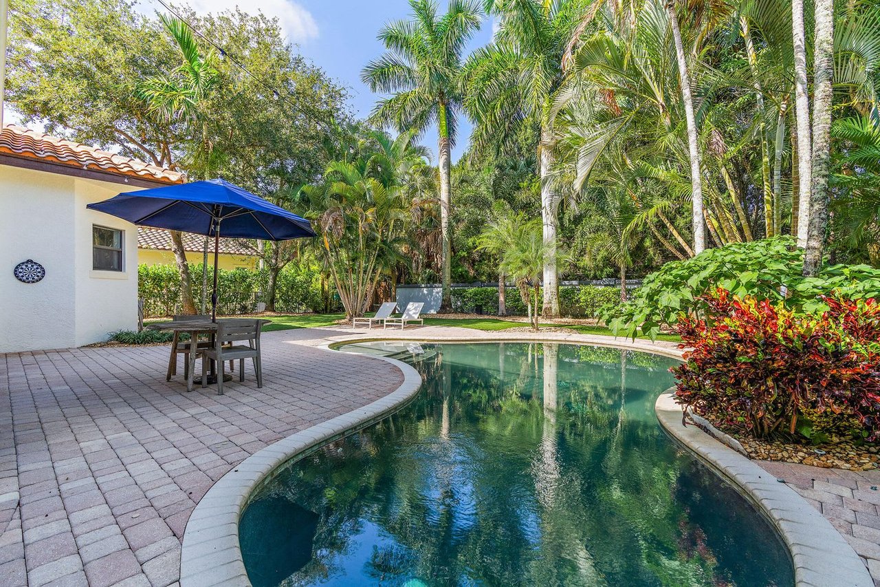 114 Segovia Way