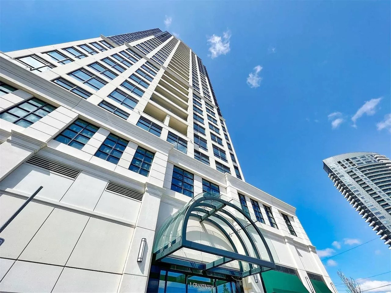 1 Grandview Blvd #2001