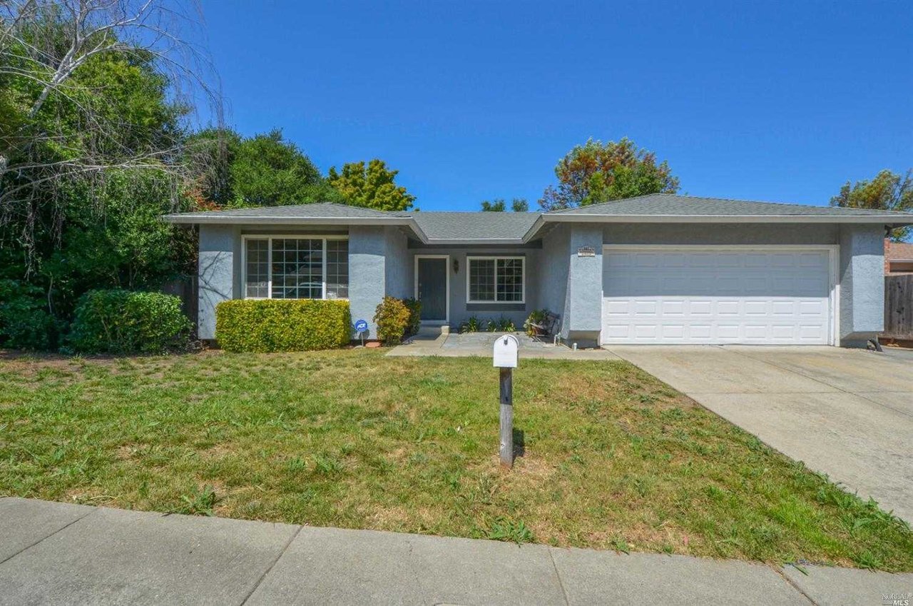 141 Daffodil Cir
