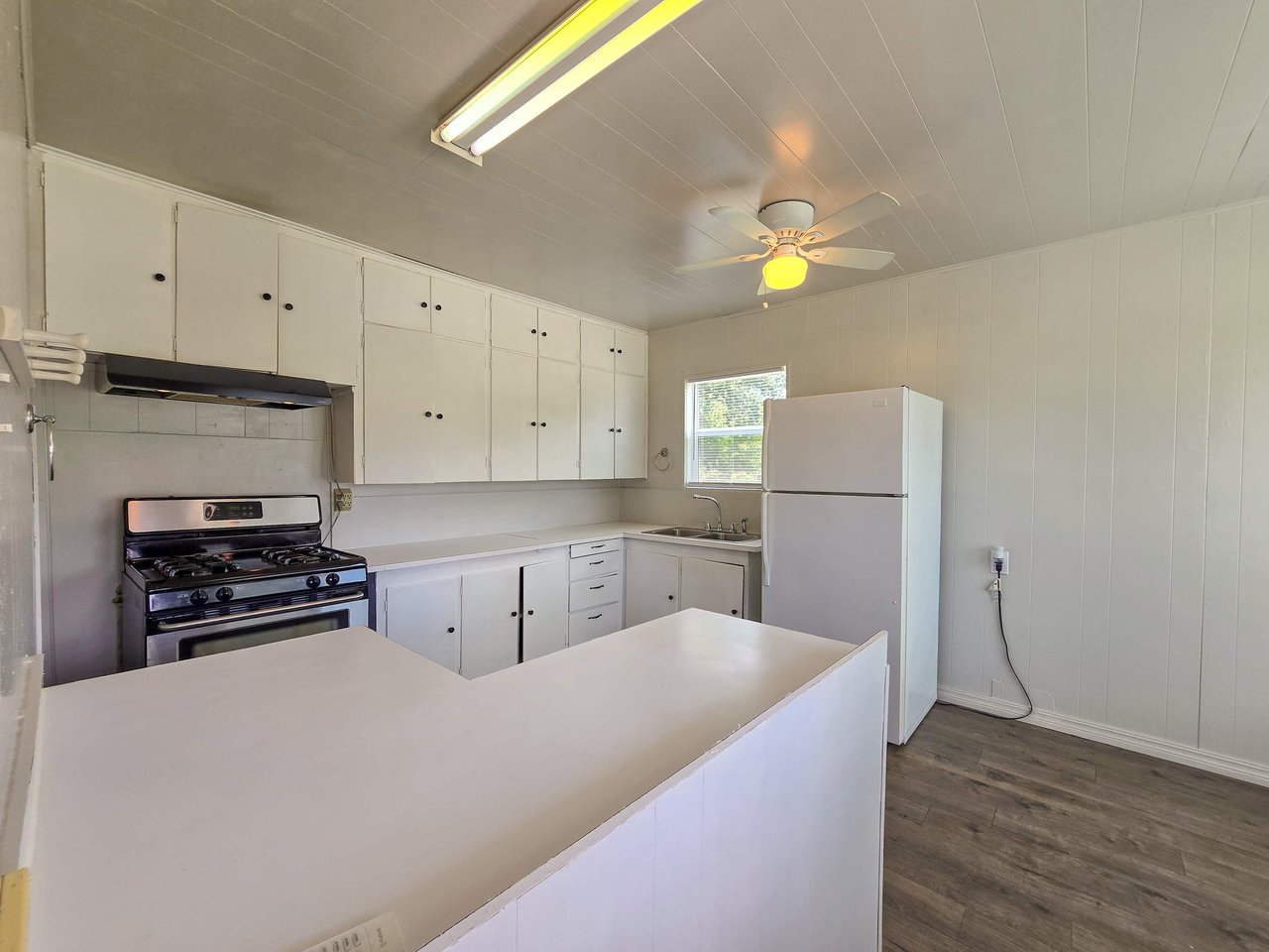 635 W Franklin St