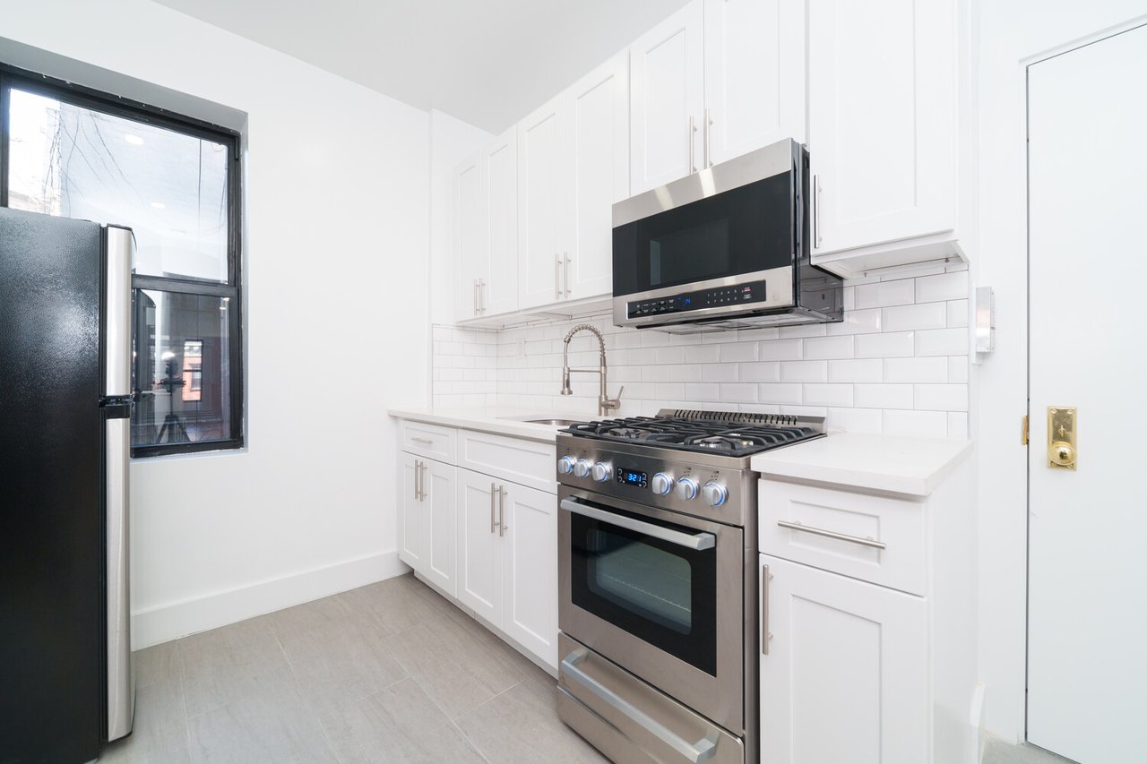 703 Ninth Avenue, Apt 5B