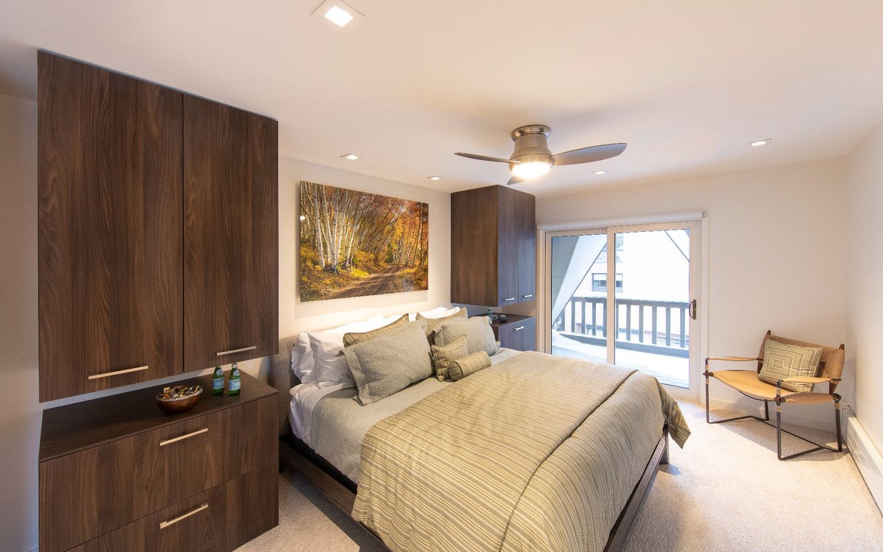 210 E Cooper Ave 3G