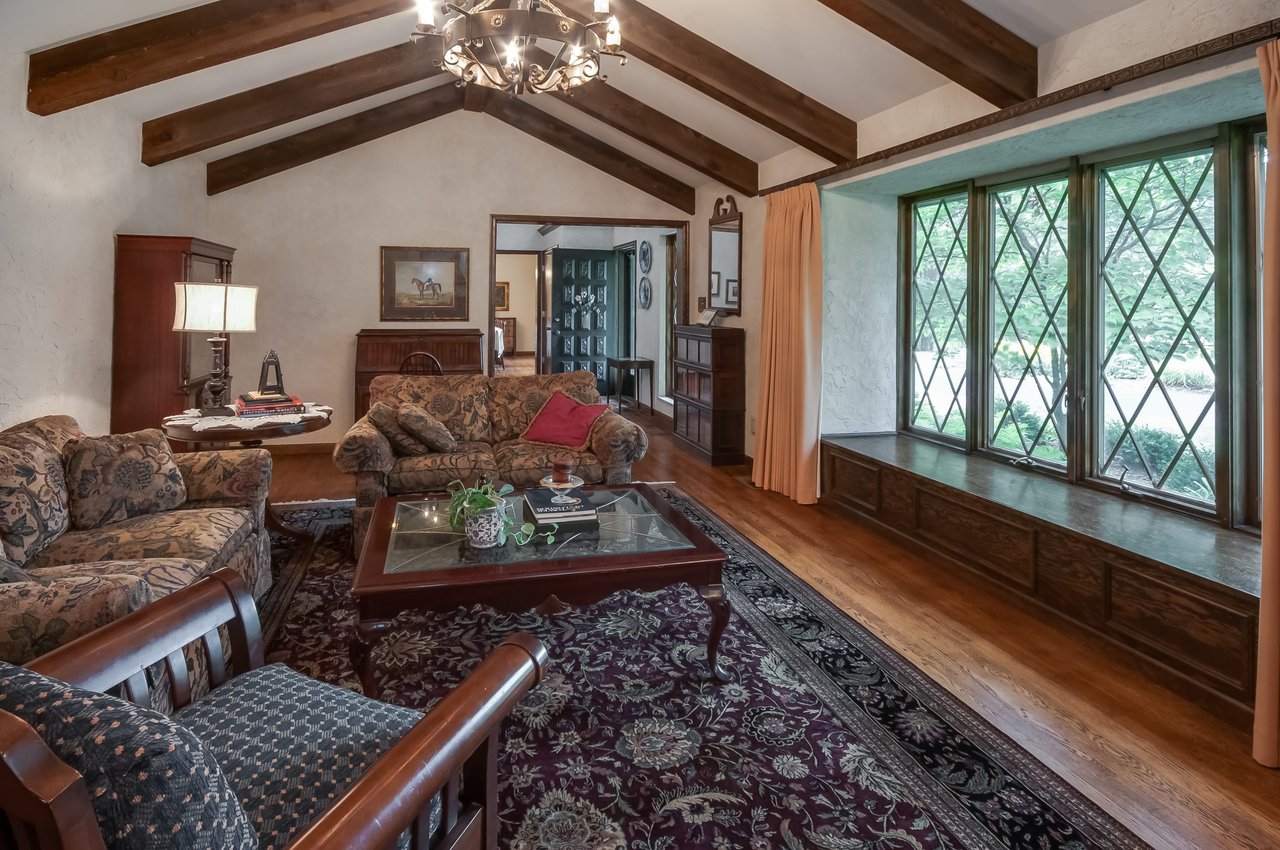 Country Living on 3 Acres